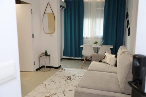 Daors Blue Apartment, Tirana