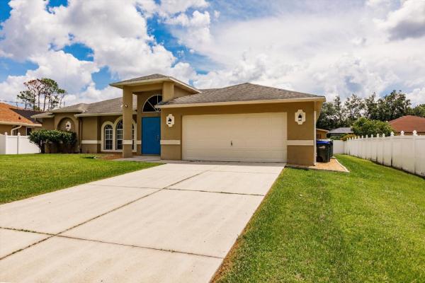3-bedroom House In Delightful North Port - North Port, FL