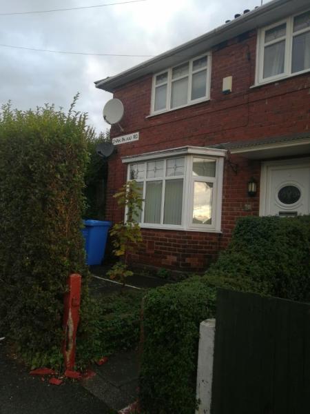 Cheerful home, Manchester