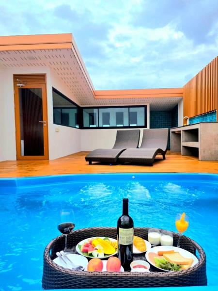 Enjoy private pool villa, Chiang Mai