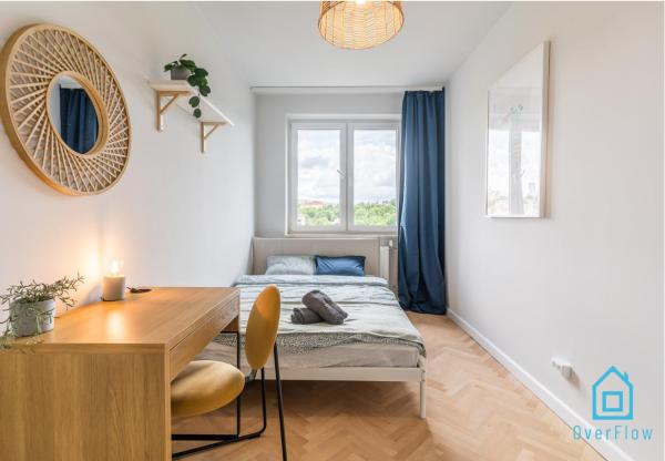 The photo shows the Cuddle Room - Cozy and peaceful place, 12 minutes from Gdańsk Old Town & Seaside located in the city of Emaus.