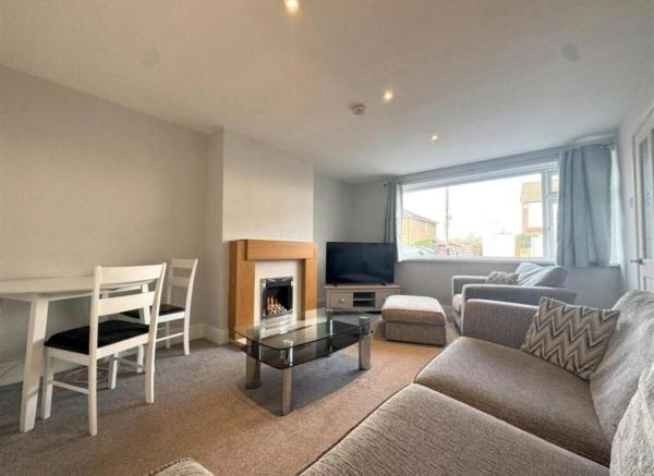 A la foto es mostra l'objecte 3bed house Brighouse - working professionals welcome FREE parking & WI-FI situat a la ciutat de Brighouse.