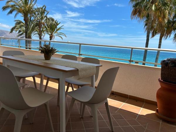A la foto es mostra l'objecte Great apartment facing the sea situat a la ciutat de Altea.