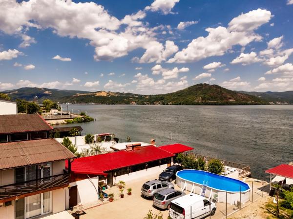 The photo shows the Casa belvedere orsova located in the city of Orşova.