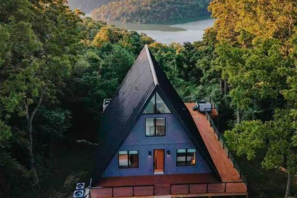 The Tennessee A-frame - Smithville, TN