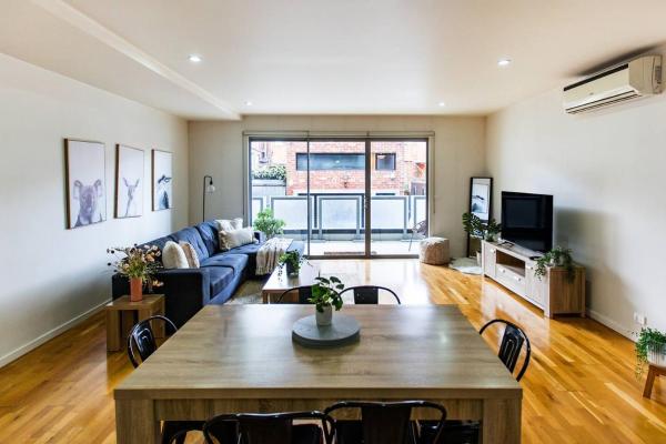 Penny 2br Stylish Brunswick Stay With Parking - Moreland City
