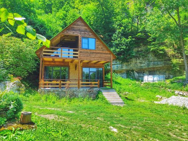 照片显示了位于Getahovit市的Getahovit Village & Tours物件。