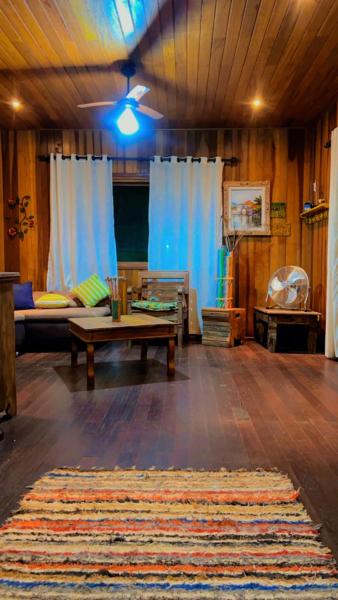 A la foto es mostra l'objecte Casa Cravo 2 situat a la ciutat de Parati.