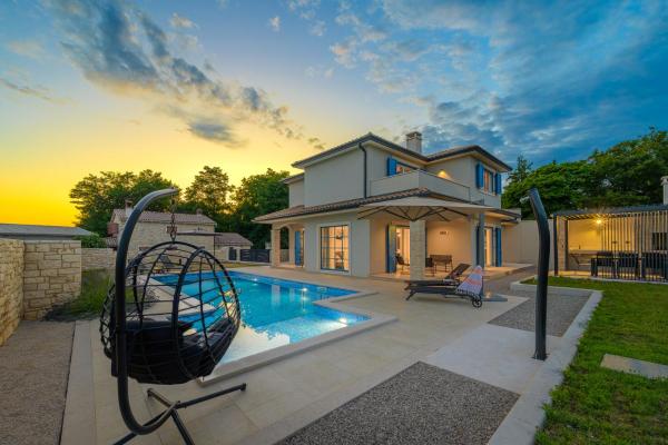 Auf dem Foto ist das Objekt Villa Apolonia by IstriaLux in der Stadt Gržići zu sehen.