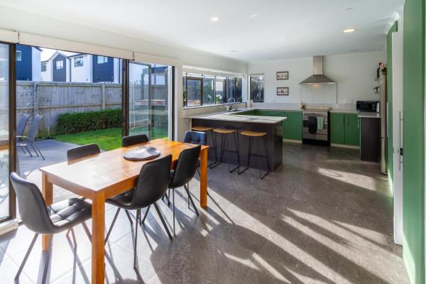 Urban Nest On Perth 3br 1 And A Half Bath Free Parking - Christchurch
