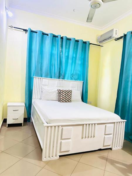 Affordable pearl Lulu Apartments with Fast WiFi, Daressalam