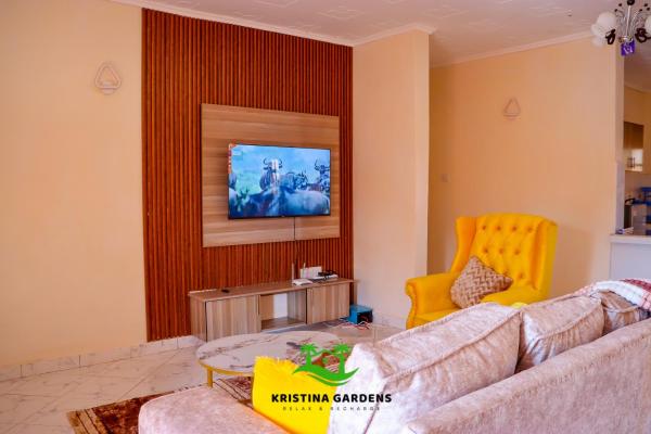 The photo shows the Kristina Gardens located in the city of Wundanyi.