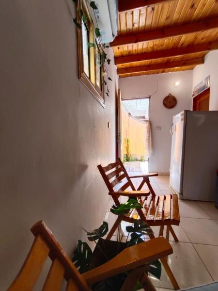 A la foto es mostra l'objecte Light House studio situat a la ciutat de Dahab.
