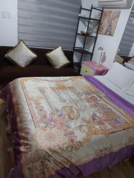 A la foto es mostra l'objecte studio room situat a la ciutat de Camilmil.