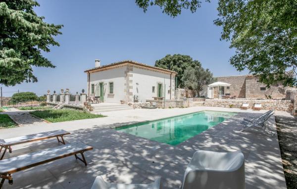 3 Bedroom Amazing Home In Ragusa - Ragusa