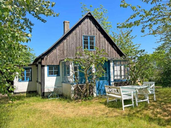 A la foto es mostra l'objecte 5 person holiday home in Allinge situat a la ciutat de Allinge.