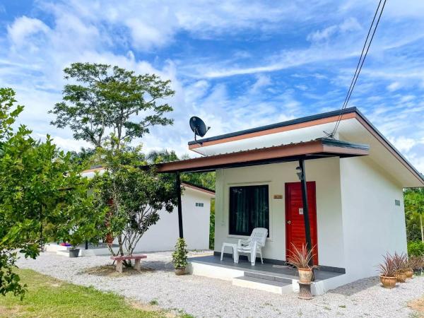 写真にはRatchaprapha市にあるPimradaが写っています。