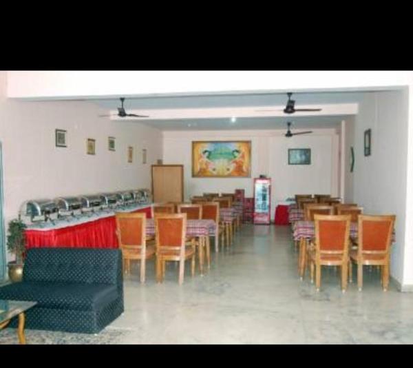 A la foto es mostra l'objecte Sam Bodhi International situat a la ciutat de Vidisha.