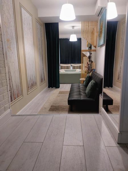 A la foto es mostra l'objecte Paraiba Home situat a la ciutat de Bucarest.