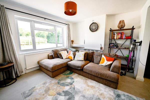 A la foto es mostra l'objecte Cliveden Garden Cottage sleeps 6 - With Hot Tub, Parking, in Taplow - next to Cliveden National Park situat a la ciutat de Cookham.