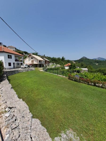 Nella foto è visibile l'oggetto Village house Vukmanovic situato nella città di Radomir.