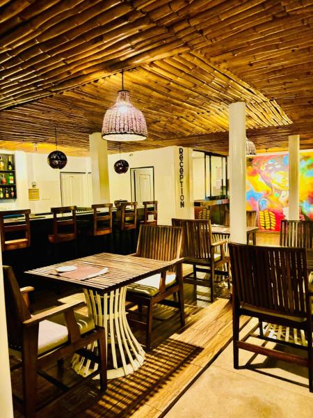 Στη φωτογραφία φαίνεται το αντικείμενο Hôtel Seaside που βρίσκεται στην πόλη Kodjovya.