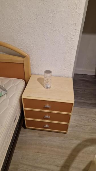 A la foto es mostra l'objecte Habitacions sobranigues situat a la ciutat de Flassá.