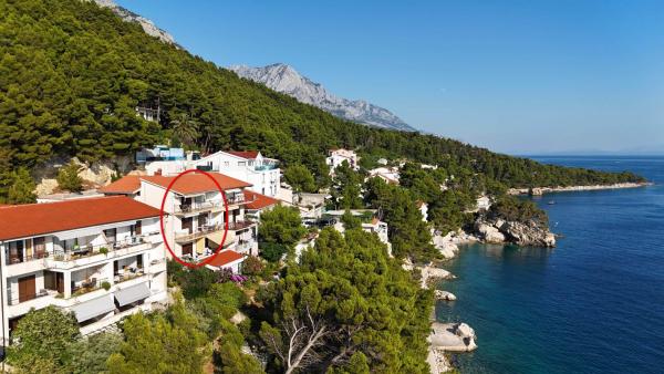 A la foto es mostra l'objecte Apartmani Brela 5 situat a la ciutat de Brela.