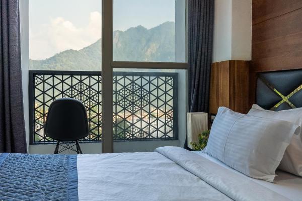 På billedet ses objektet Hotel Tapovan Hills Near Secret Waterfall beliggende i byen Rishikesh.