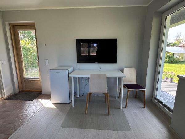 Kuva 4: Tiny house with sauna in Laulasmaa