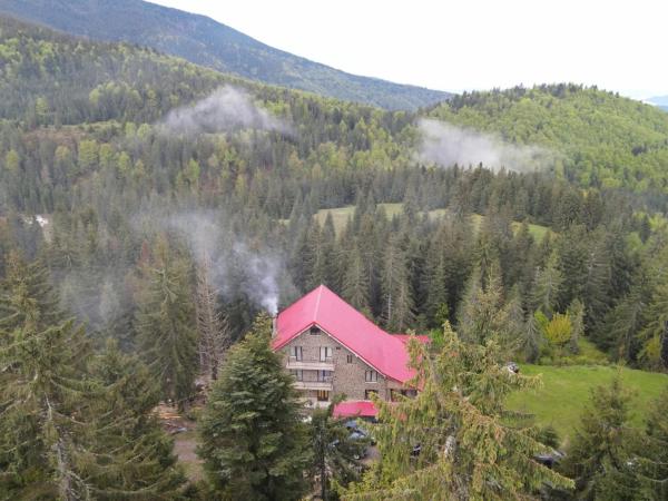 Na zdjęciu widoczny jest obiekt Casa Popasul lui Horea położony w mieście Bubesti .
