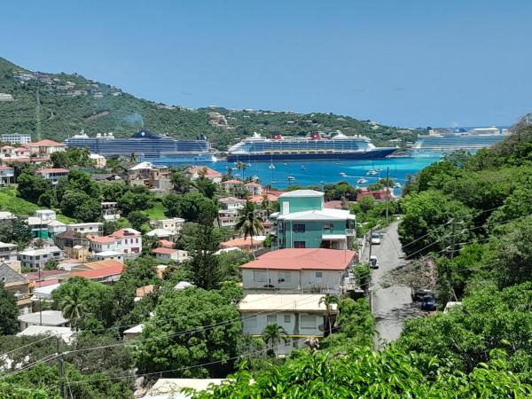 Nella foto è visibile l'oggetto Paradise Inn situato nella città di Resolution.