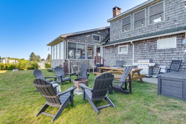 Prime Coastal Location! Spacious Family Villa - Maine