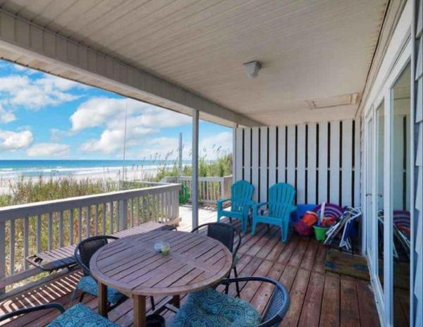 Foto 5: Oceanfront Duplex - Pets Allowed - Wraparound Porch