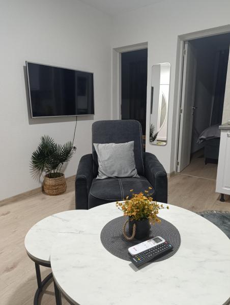 写真にはヤイツェ市にあるApartman ARDAが写っています。