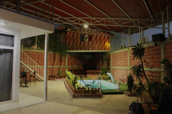 A la foto es mostra l'objecte Casa Viva Oasis situat a la ciutat de Romita.