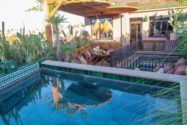 Na fotografii je vidět objekt Riad Lulua Exclusif 3 Chambres et Piscine Rooftop nacházející se ve městě Marakéš.