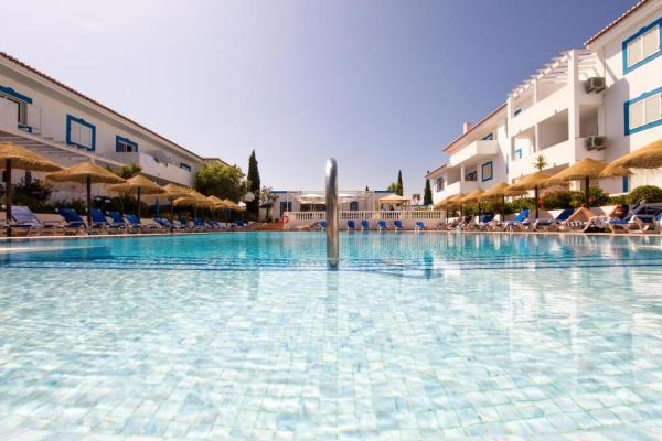 På bildet vises objektet Agua Hotels Vila Branca som ligger i byen Lagos.