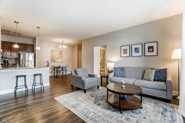 A la foto es mostra l'objecte Walkable Pet-friendly 2br2ba On 1st Floor! situat a la ciutat de Sunbury.