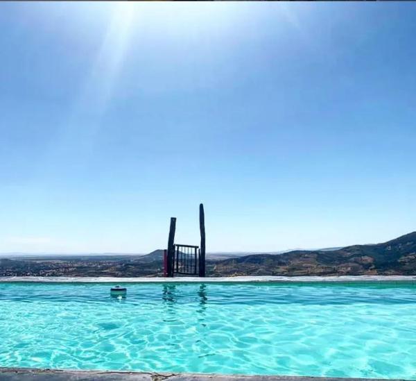 A la foto es mostra l'objecte Welcoming House in Cañamero + Pool situat a la ciutat de Logrosán.
