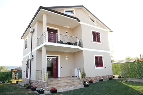 Fly Rooms - Tirana