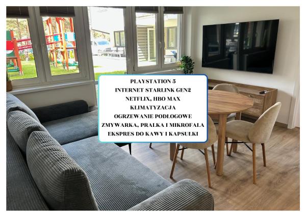 Na fotografii je vidět objekt Premium Holidays Apartamenty przy plaży nacházející se ve městě Rowy.