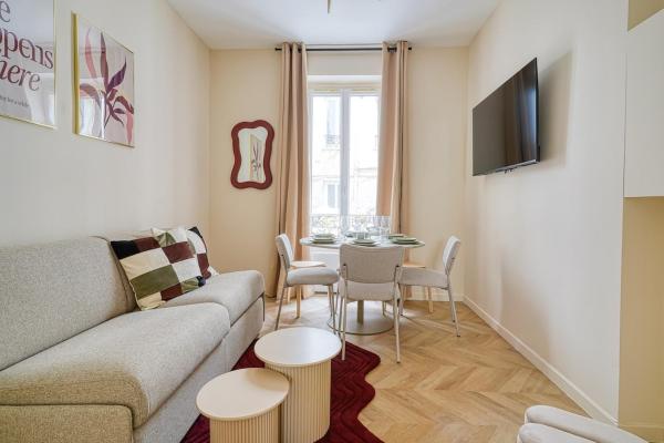 På billedet ses objektet Chic 2BR for 6 Guests in Paris beliggende i byen Saint-Mandé.