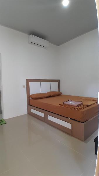 写真にはTanjung Ringgit市にあるMadak ekas homestay 2が写っています。