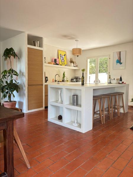 A la foto es mostra l'objecte Lourmarin Country House situat a la ciutat de Cadenet.