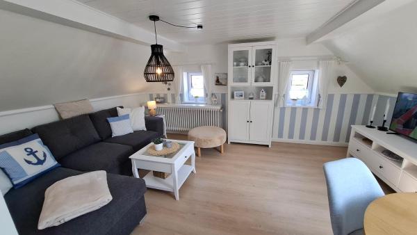 Auf dem Foto ist das Objekt Ferienwohnung Achterdeck - Alte Schmiede Neugarmssiel in der Stadt Ziallerns zu sehen.