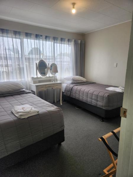 A la foto es mostra l'objecte Family friendly unit situat a la ciutat de Fernhill.