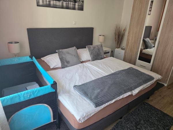 Na fotografii je vidět objekt Hotel Eigelstein nacházející se ve městě Kolín nad Rýnem.
