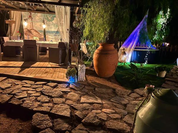 Na zdjęciu widoczny jest obiekt Marine House Spa położony w mieście Maragota.