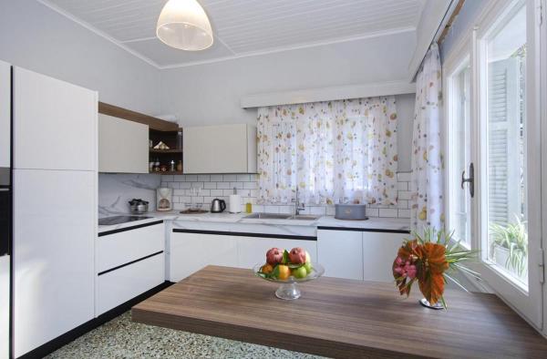 Panos Apartments - Paxi